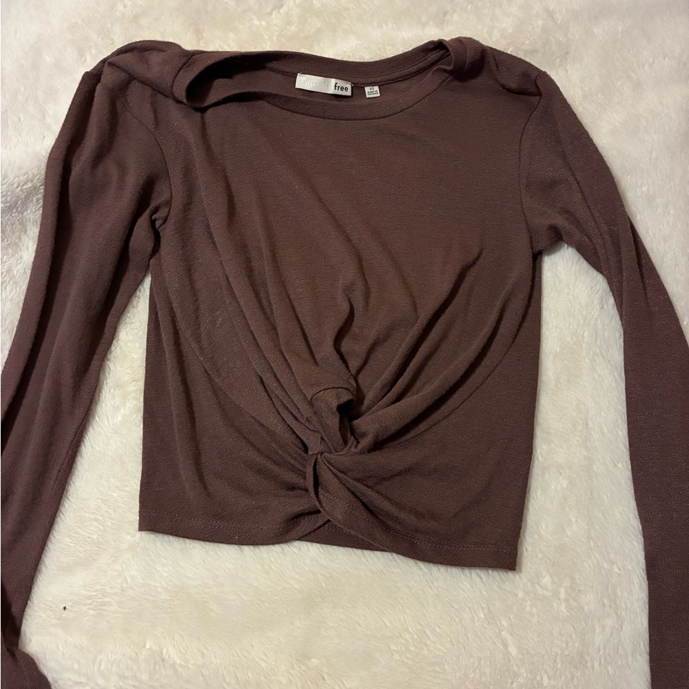 Wilfred Twist Front Long Sleeve Top - Brown